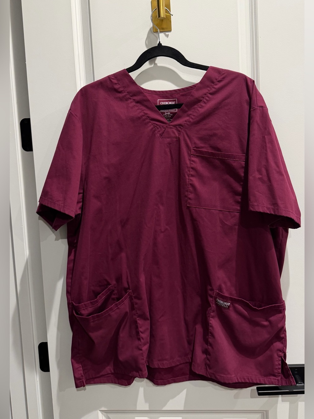 Cherokee Workwear Professionals Men’s Burgundy V-Neck Scrub Top XL